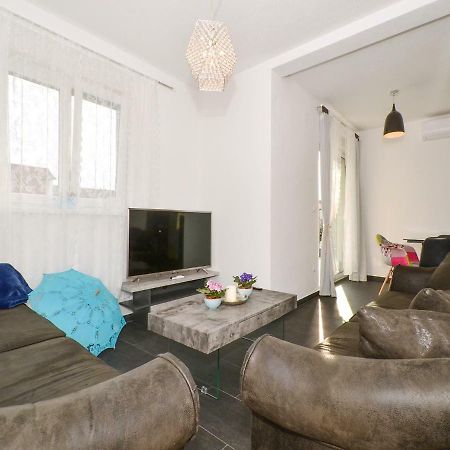 Deluxe Apartman Porto Trogir Buitenkant foto