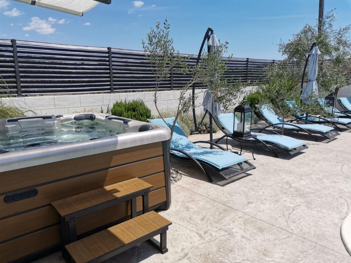 Deluxe Apartman Porto Trogir Buitenkant foto