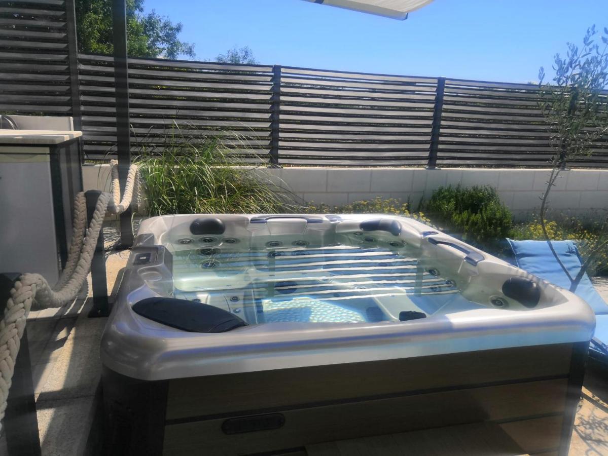 Deluxe Apartman Porto Trogir Buitenkant foto