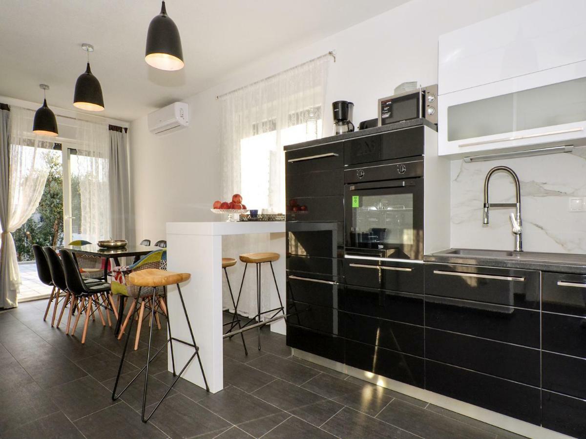 Deluxe Apartman Porto Trogir Buitenkant foto