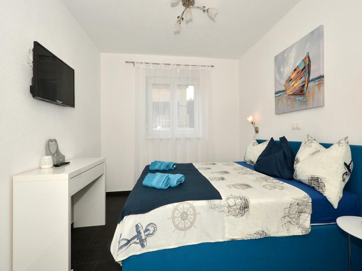 Deluxe Apartman Porto Trogir Buitenkant foto
