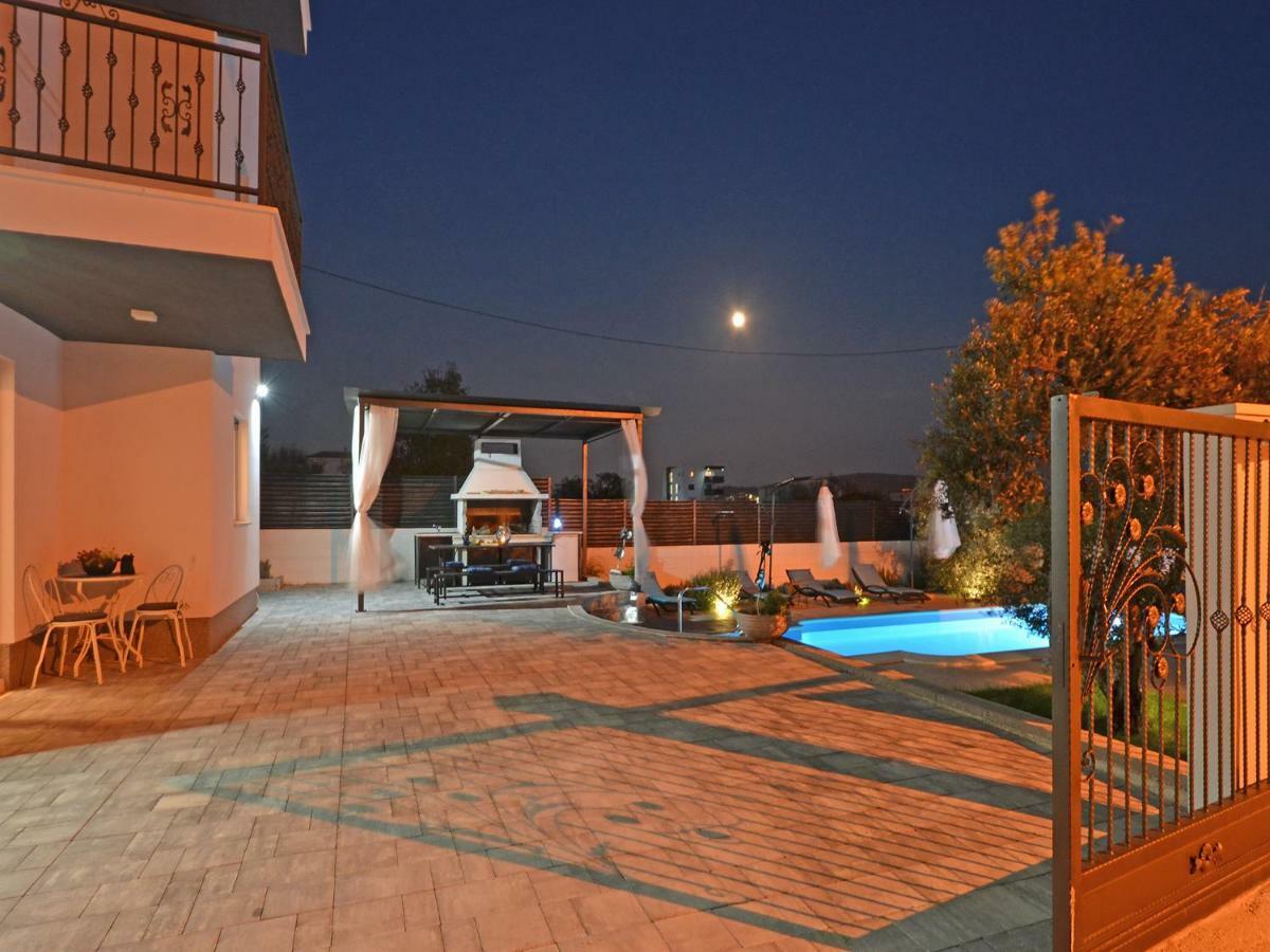 Deluxe Apartman Porto Trogir Buitenkant foto