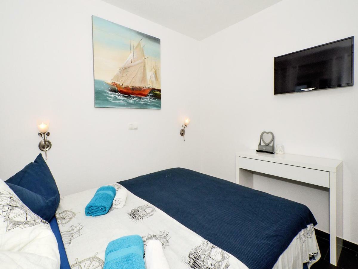 Deluxe Apartman Porto Trogir Buitenkant foto