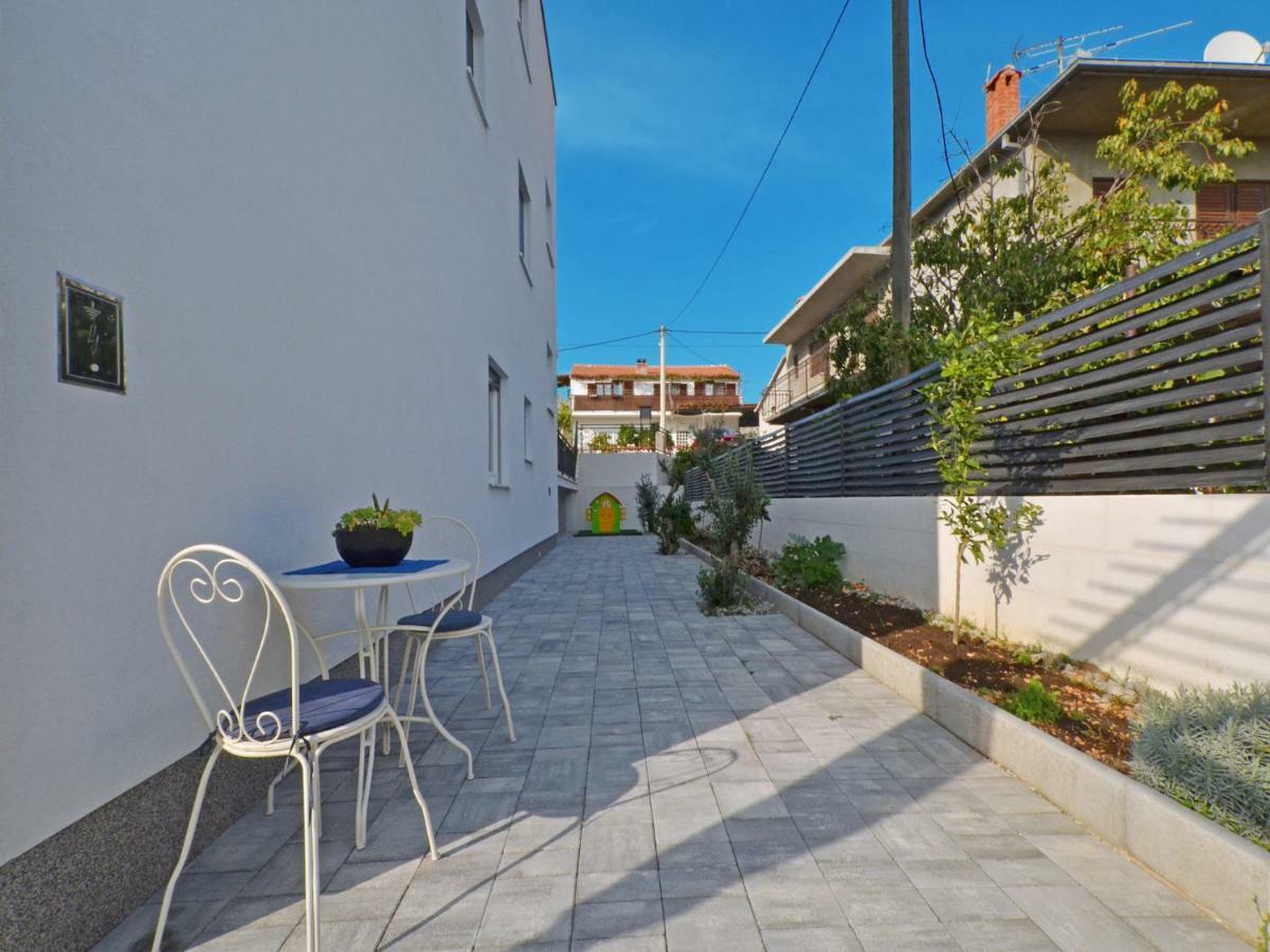 Deluxe Apartman Porto Trogir Buitenkant foto